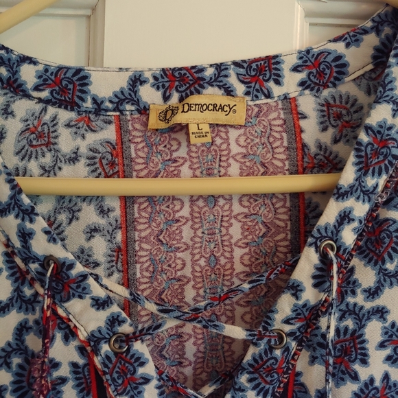Democracy blouse, Americana colors, boho feel, LG - Picture 4 of 4
